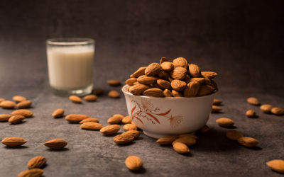 3 Delicious Recipes to Make Plant-Based Milk at Home with Nuts