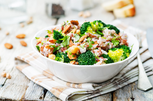 Healthy Salad, Health Benefits of Almonds, Almond Recipes
