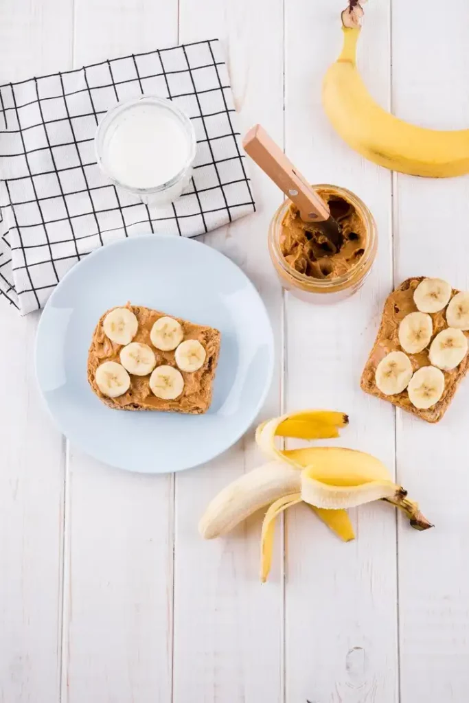 Bread with Zantye’s cashew butter spread and sliced bananas