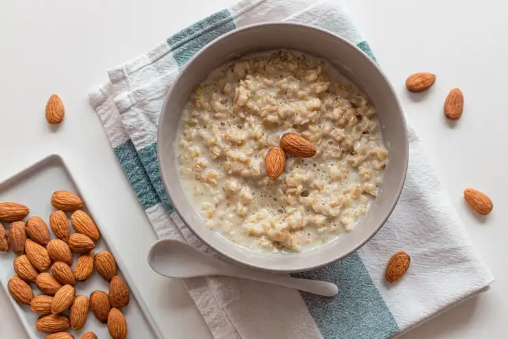 Oats with Zantyes almonds